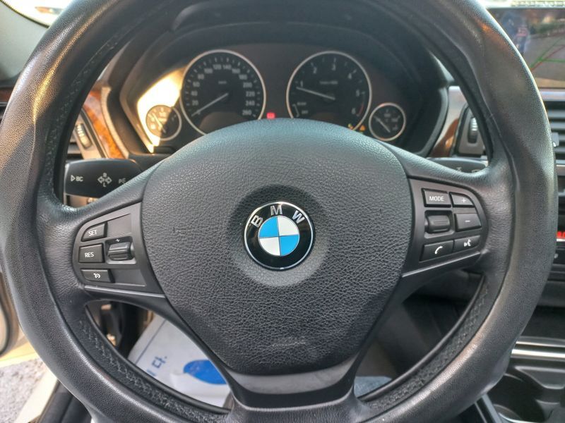 2013 BMW 3 Series 320d photo 7