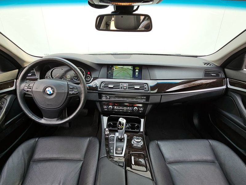 2013 BMW 5 Series 528i photo 7