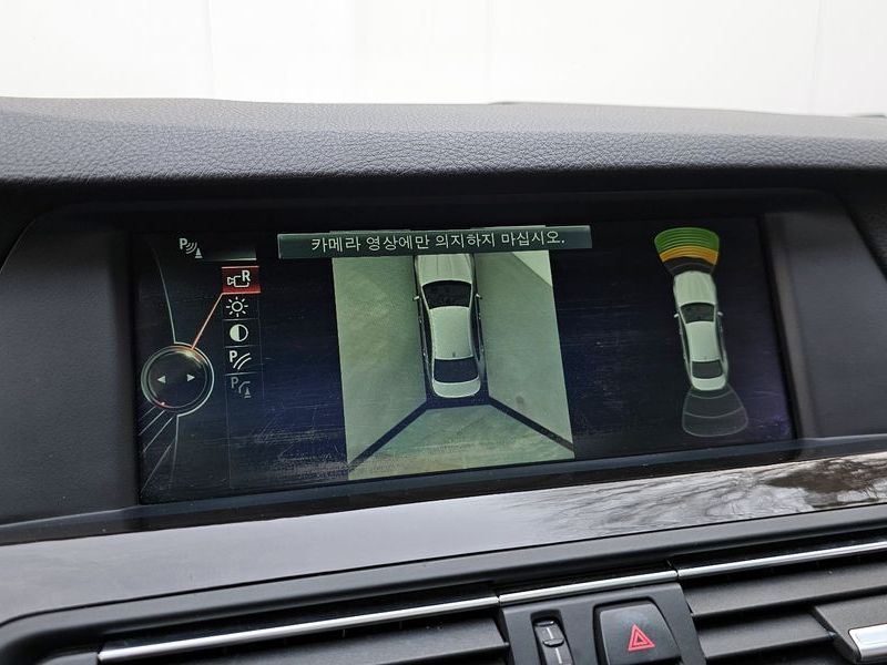 2013 BMW 5 Series 528i photo 15