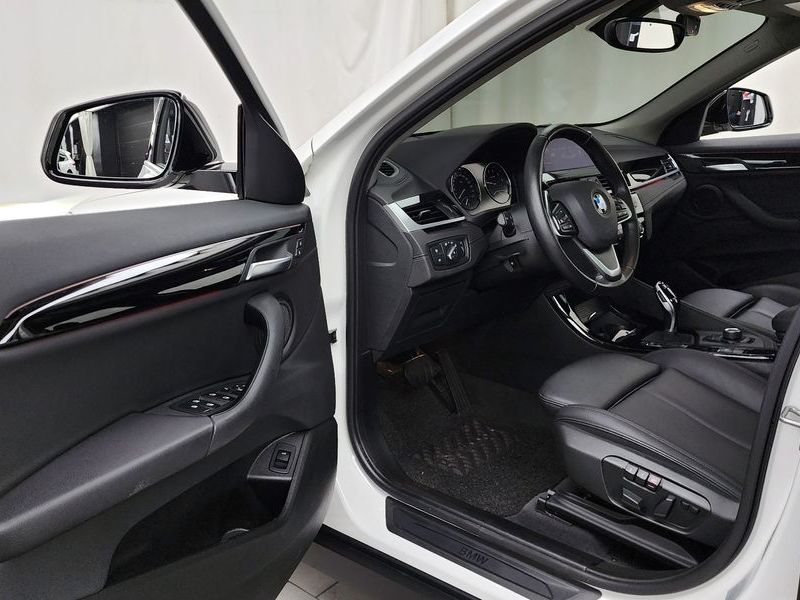2021 BMW X2 xDrive20i Advantage photo 10