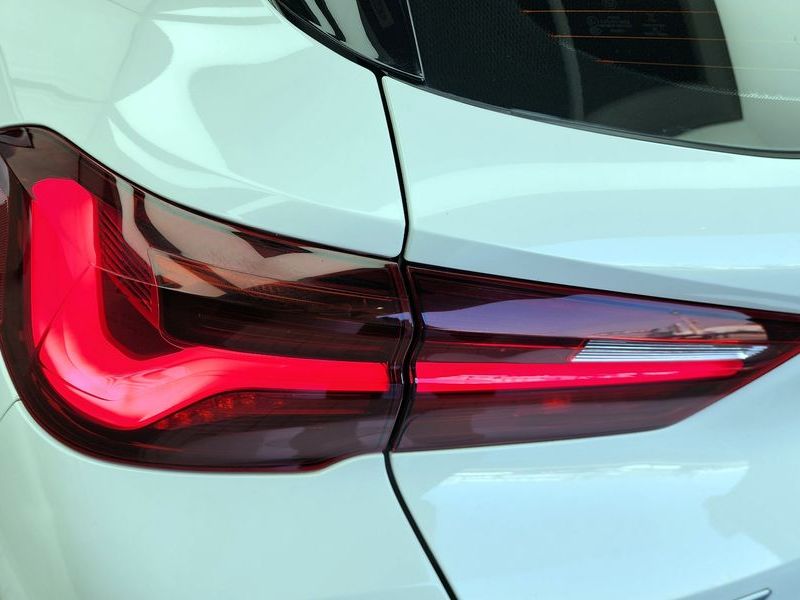 2021 BMW X2 xDrive20i Advantage photo 23