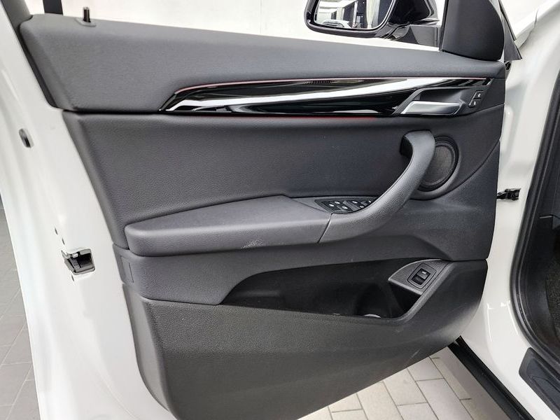 2021 BMW X2 xDrive20i Advantage photo 24