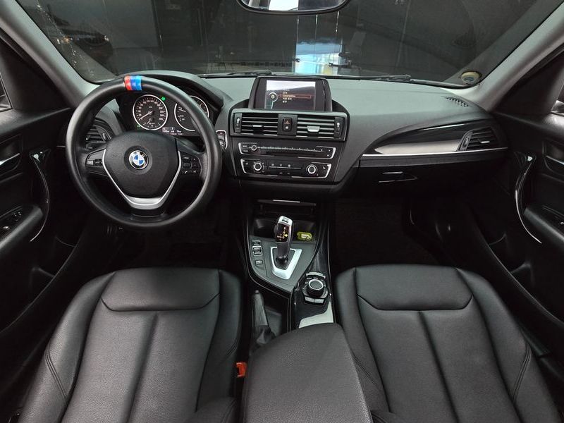 2013 BMW 1 Series 118d Urban Pack1 5Dr photo 7