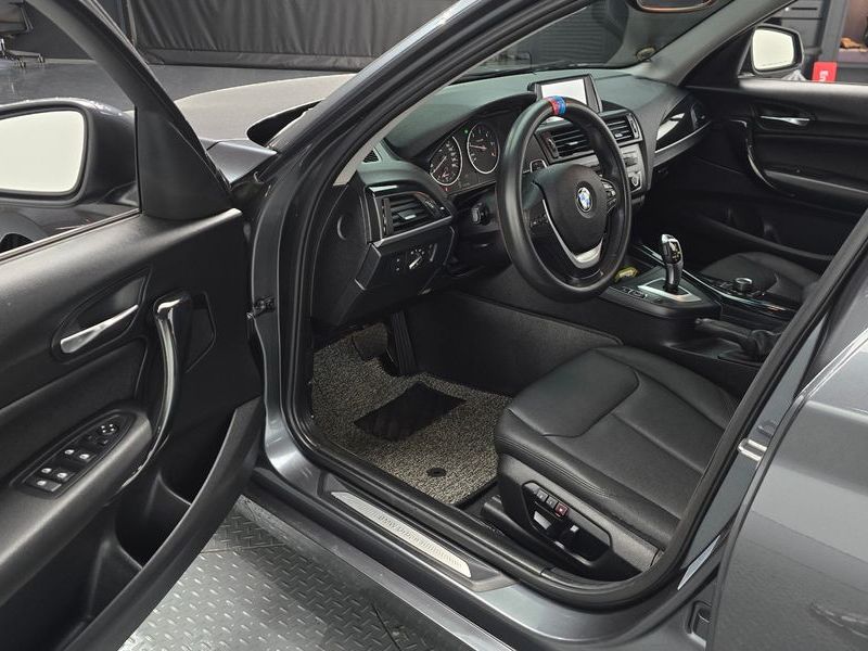2013 BMW 1 Series 118d Urban Pack1 5Dr photo 11