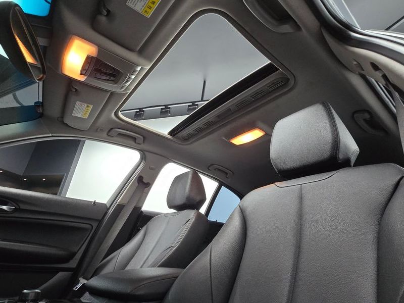 2013 BMW 1 Series 118d Urban Pack1 5Dr photo 20