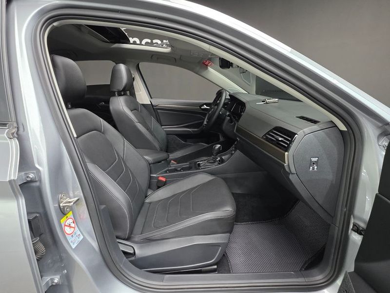 2021 Volkswagen Jetta 1.4 TSI Prestige photo 10