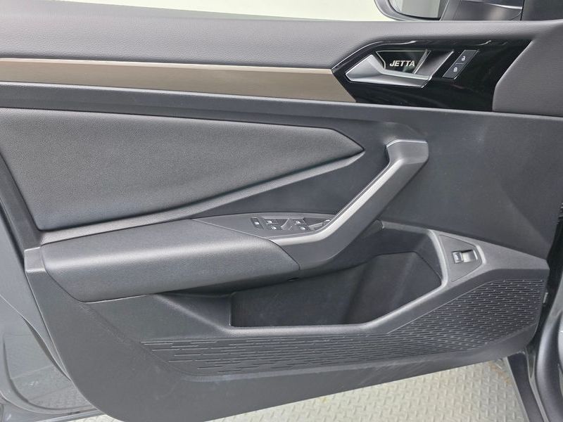 2021 Volkswagen Jetta 1.4 TSI Prestige photo 24