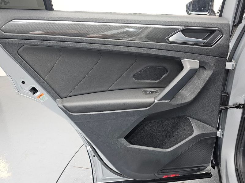 2018 Volkswagen Tiguan 2.0 TDI 4Motion Prestige photo 25