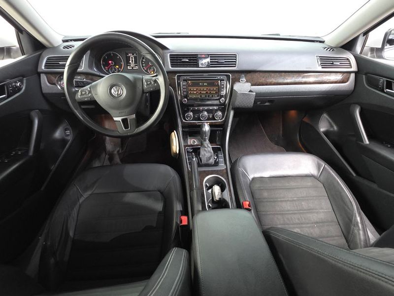 2014 Volkswagen Passat 2.0 TDI B7 photo 7