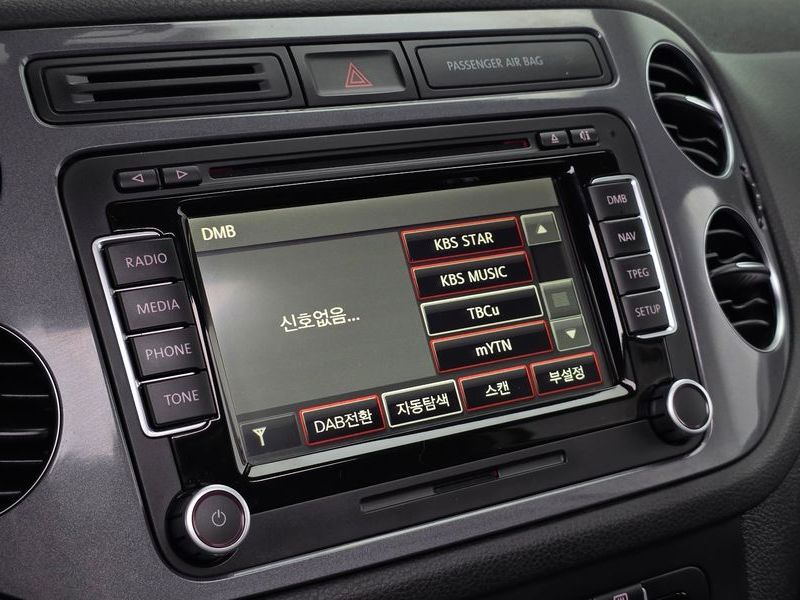 2013 Volkswagen Tiguan 2.0 TDI R-Line 5N photo 14