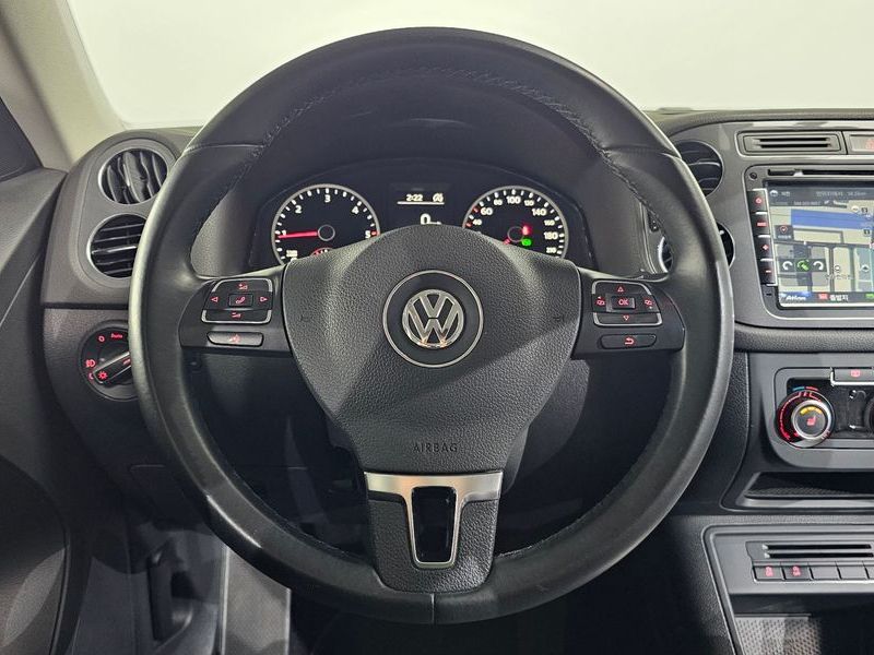 2015 Volkswagen Tiguan 2.0 TDI Comfort 5N photo 13