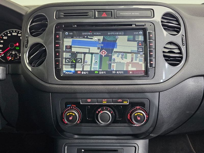 2015 Volkswagen Tiguan 2.0 TDI Comfort 5N photo 14