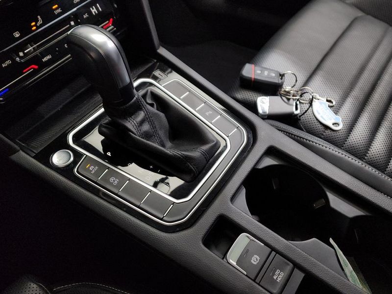 2021 Volkswagen Passat 2.0 TDI Prestige photo 9