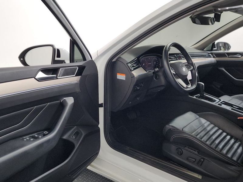 2021 Volkswagen Passat 2.0 TDI Prestige photo 10