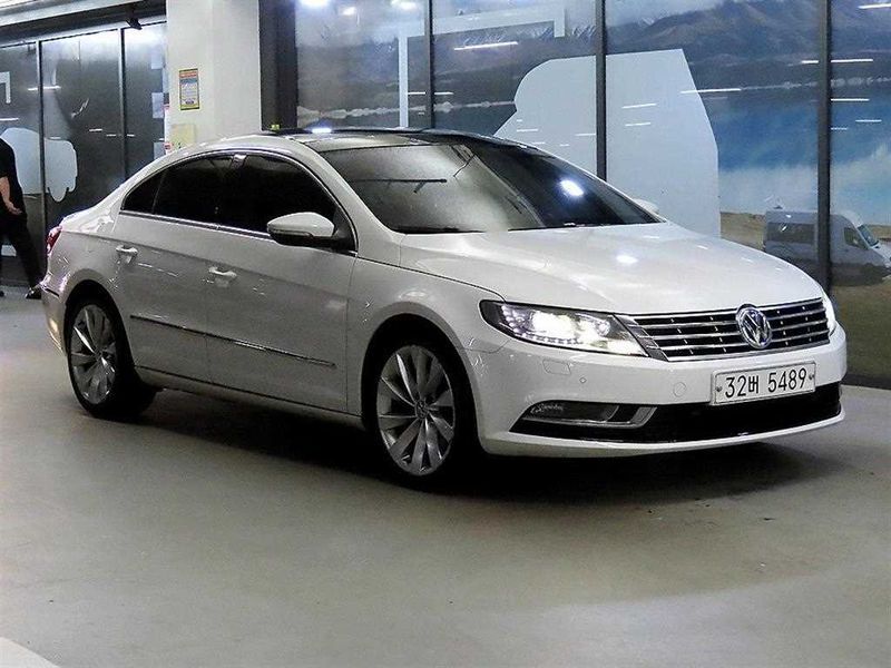 2014 Volkswagen New CC 2.0 TDI BlueMotion photo 1
