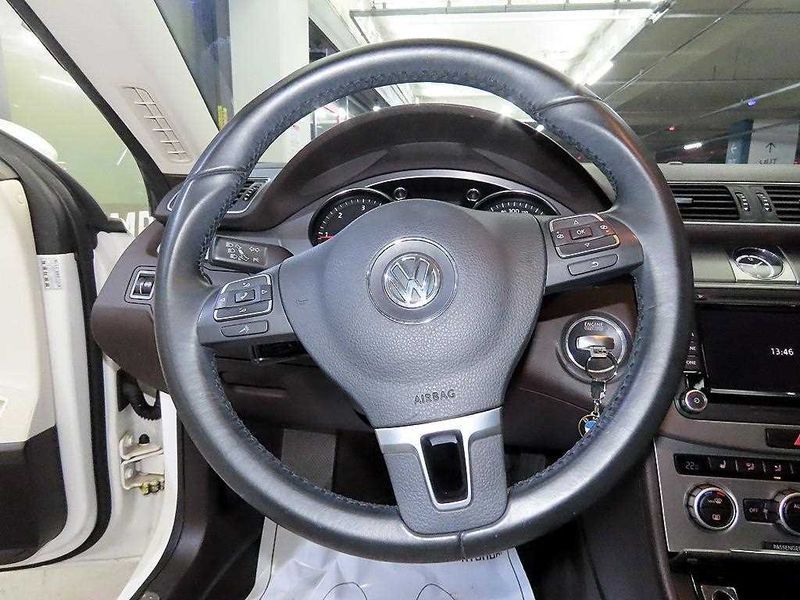 2014 Volkswagen New CC 2.0 TDI BlueMotion photo 8