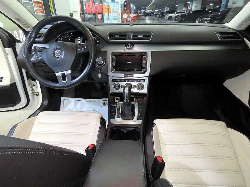 2014 Volkswagen New CC 2.0 TDI BlueMotion photo 10