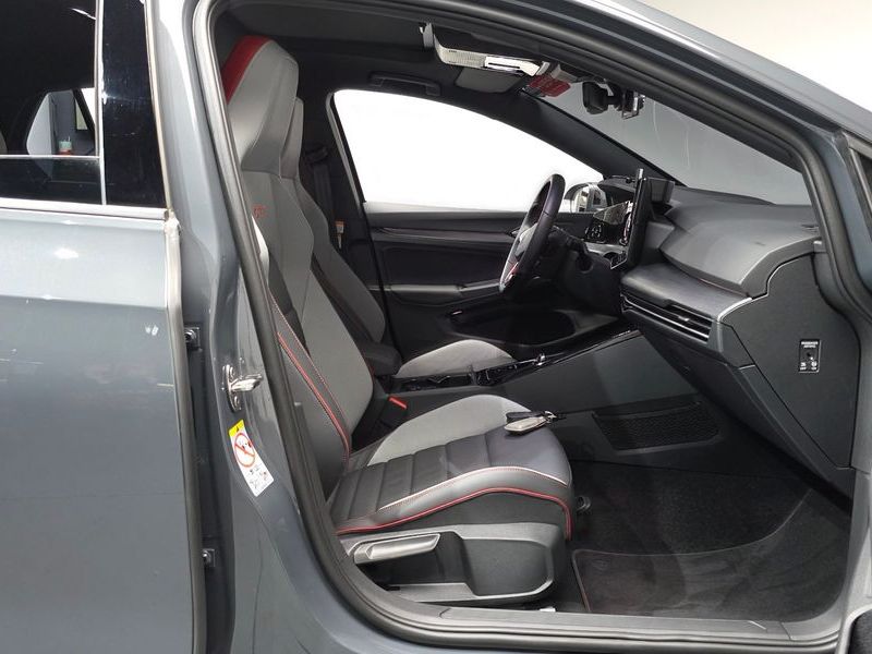 2026 Volkswagen Golf 2.0 GTI photo 26