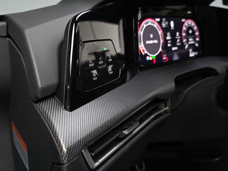 2026 Volkswagen Golf 2.0 GTI photo 27