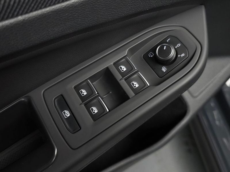 2026 Volkswagen Golf 2.0 GTI photo 30