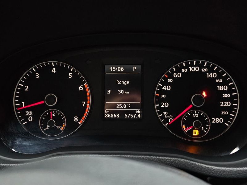 2015 Volkswagen Passat 1.8 TSI B7 photo 8