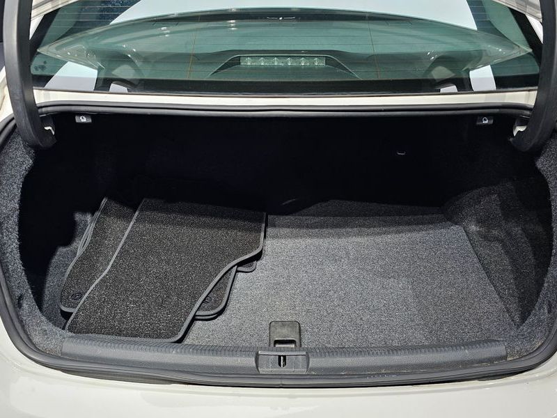 2015 Volkswagen Passat 1.8 TSI B7 photo 20