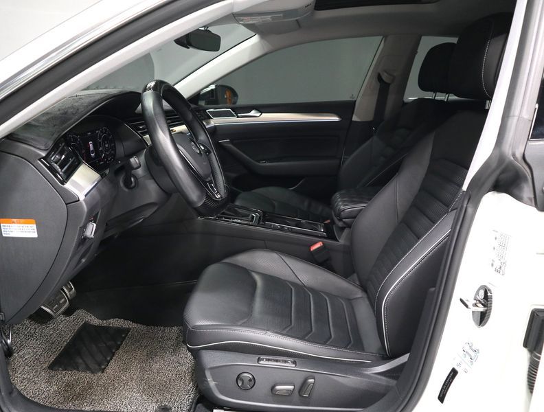 2019 Volkswagen Arteon 2.0 TDI Premium photo 9