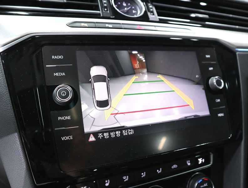 2019 Volkswagen Arteon 2.0 TDI Premium photo 13