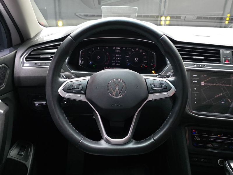 2023 Volkswagen Tiguan 2.0 TSI Prestige photo 13