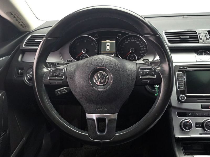 2013 Volkswagen New CC 2.0 TDI BlueMotion R-Line photo 13