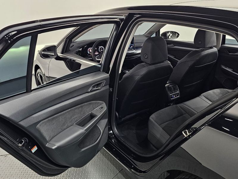 2025 Volkswagen Golf 2.0 TDI Prestige photo 19
