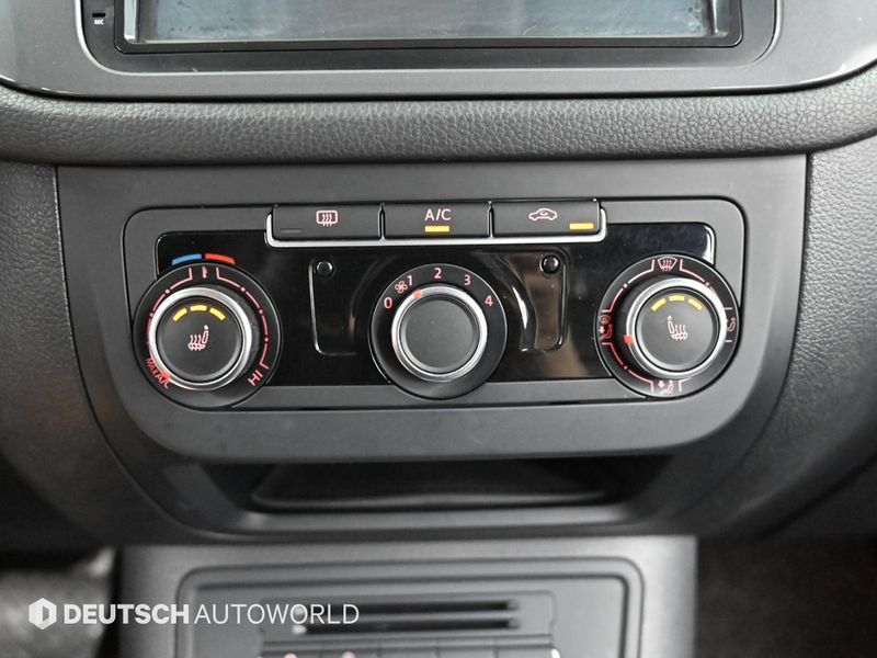 2015 Volkswagen Tiguan 2.0 TDI Comfort 5N photo 17