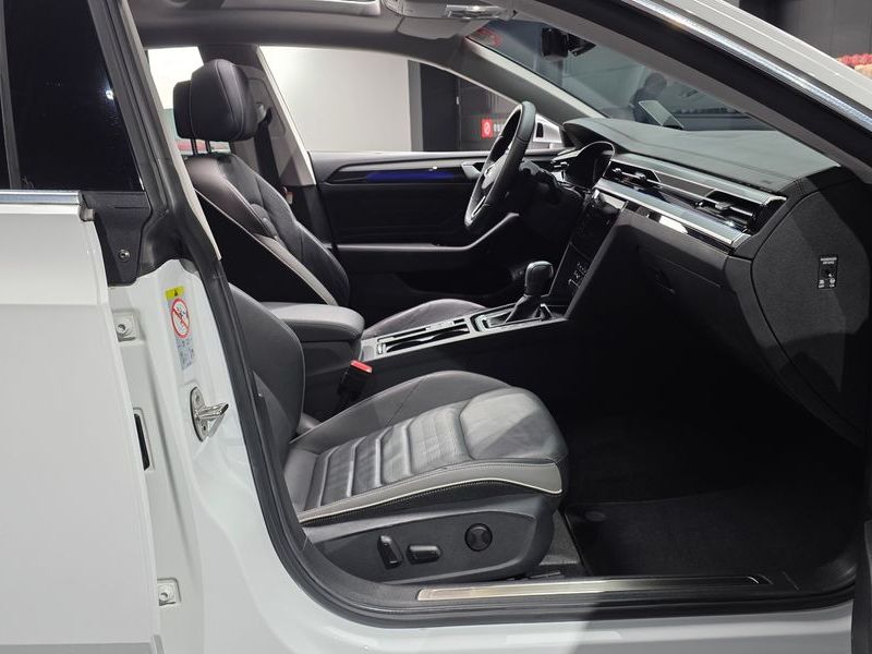 2022 Volkswagen Arteon 2.0 TDI Prestige photo 11