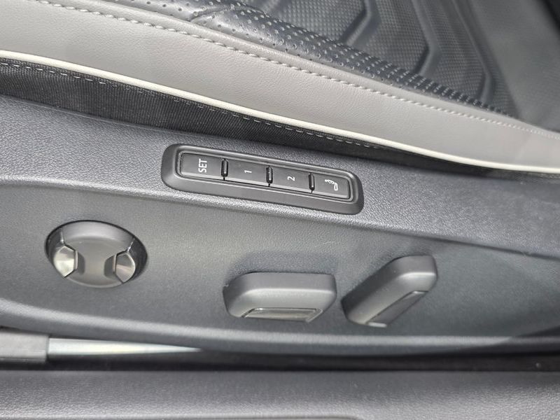 2022 Volkswagen Arteon 2.0 TDI Prestige photo 17