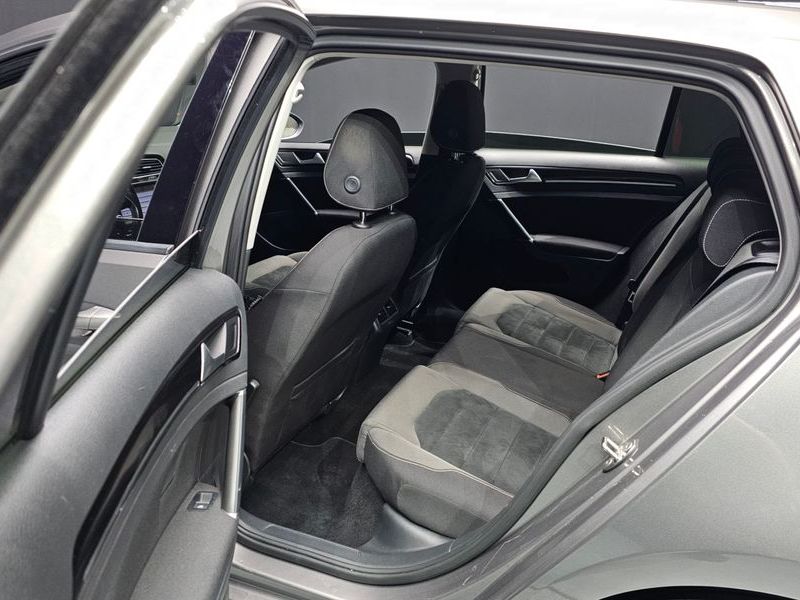 2015 Volkswagen Golf 1.6 TDI photo 13