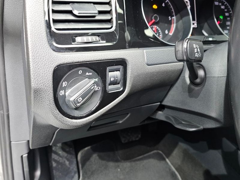 2015 Volkswagen Golf 1.6 TDI photo 18