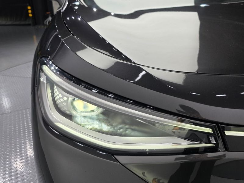 2022 Volkswagen ID.4 Pro photo 22