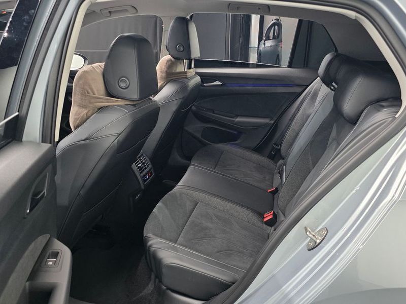 2026 Volkswagen Golf 2.0 TDI Prestige photo 12