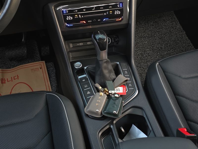 2023 Volkswagen Tiguan 2.0 TSI Prestige photo 11