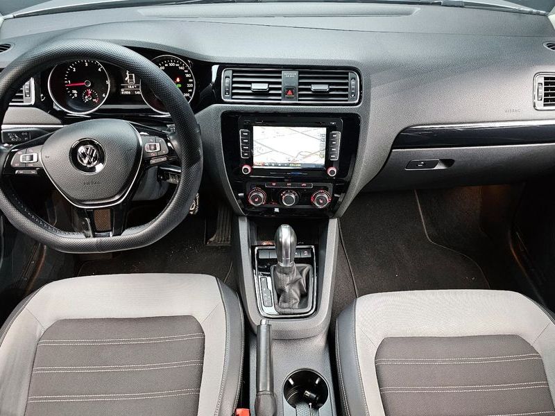 2015 Volkswagen Jetta 2.0 TDI BlueMotion 6th photo 7
