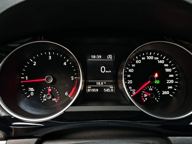 2015 Volkswagen Jetta 2.0 TDI BlueMotion 6th photo 8