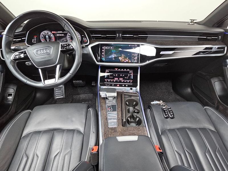 2020 Audi A7 55 TFSI Quattro Premium photo 7