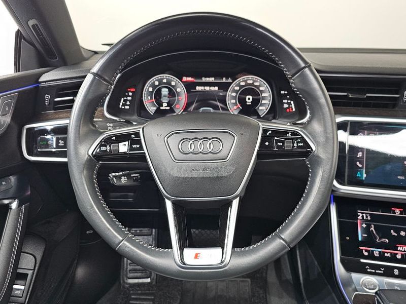 2020 Audi A7 55 TFSI Quattro Premium photo 13