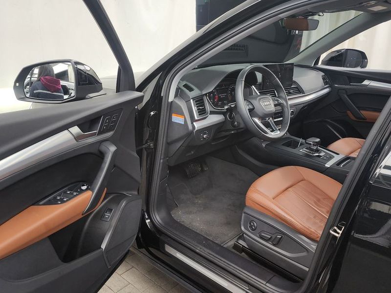 2021 Audi Q5 45 TFSI Quattro photo 10