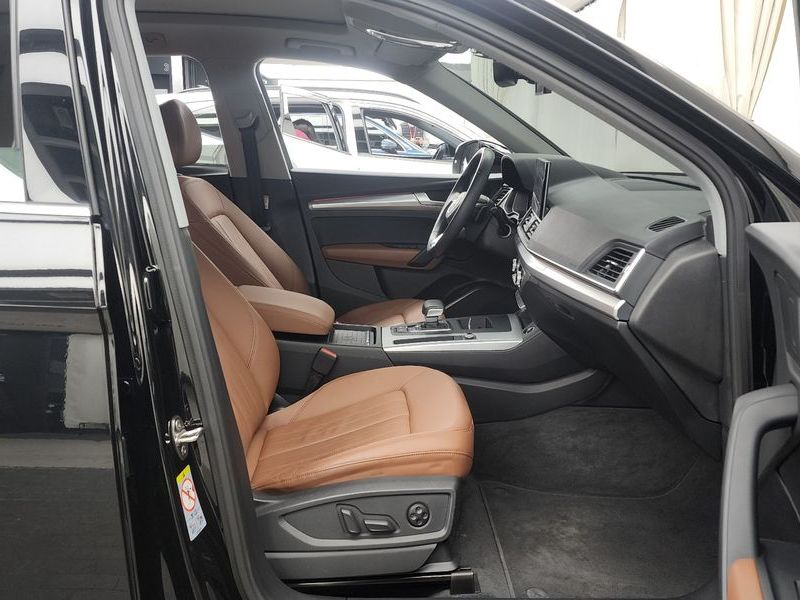 2021 Audi Q5 45 TFSI Quattro photo 11