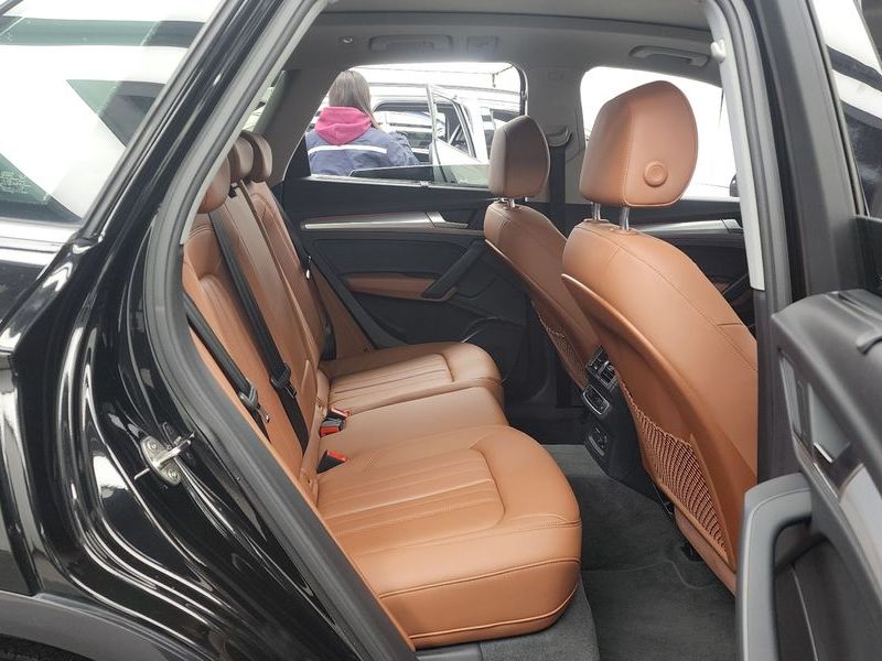 2021 Audi Q5 45 TFSI Quattro photo 12