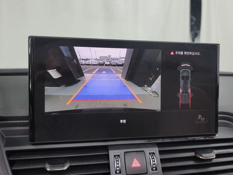 2021 Audi Q5 45 TFSI Quattro photo 15