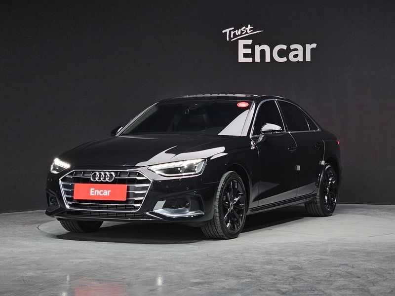 2023 Audi A4 40 TFSI photo 1