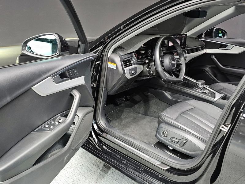 2023 Audi A4 40 TFSI photo 10