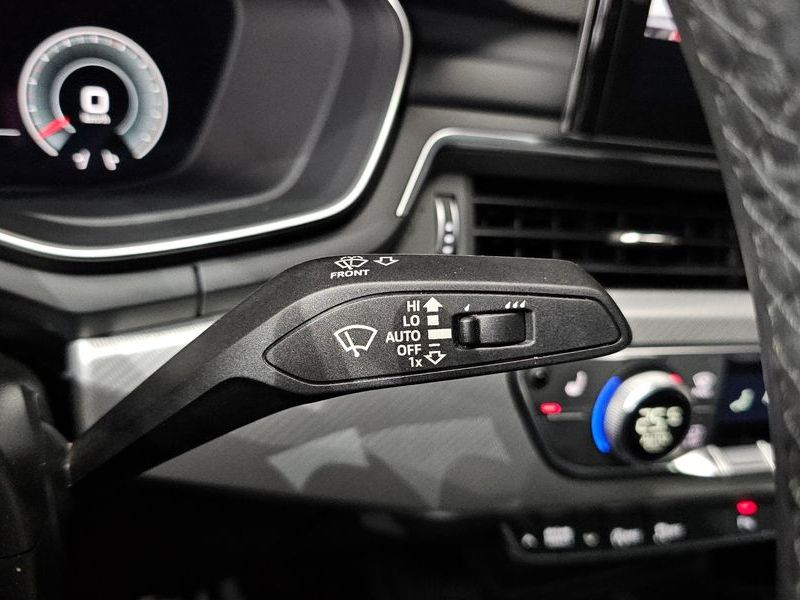 2023 Audi A4 40 TFSI photo 18